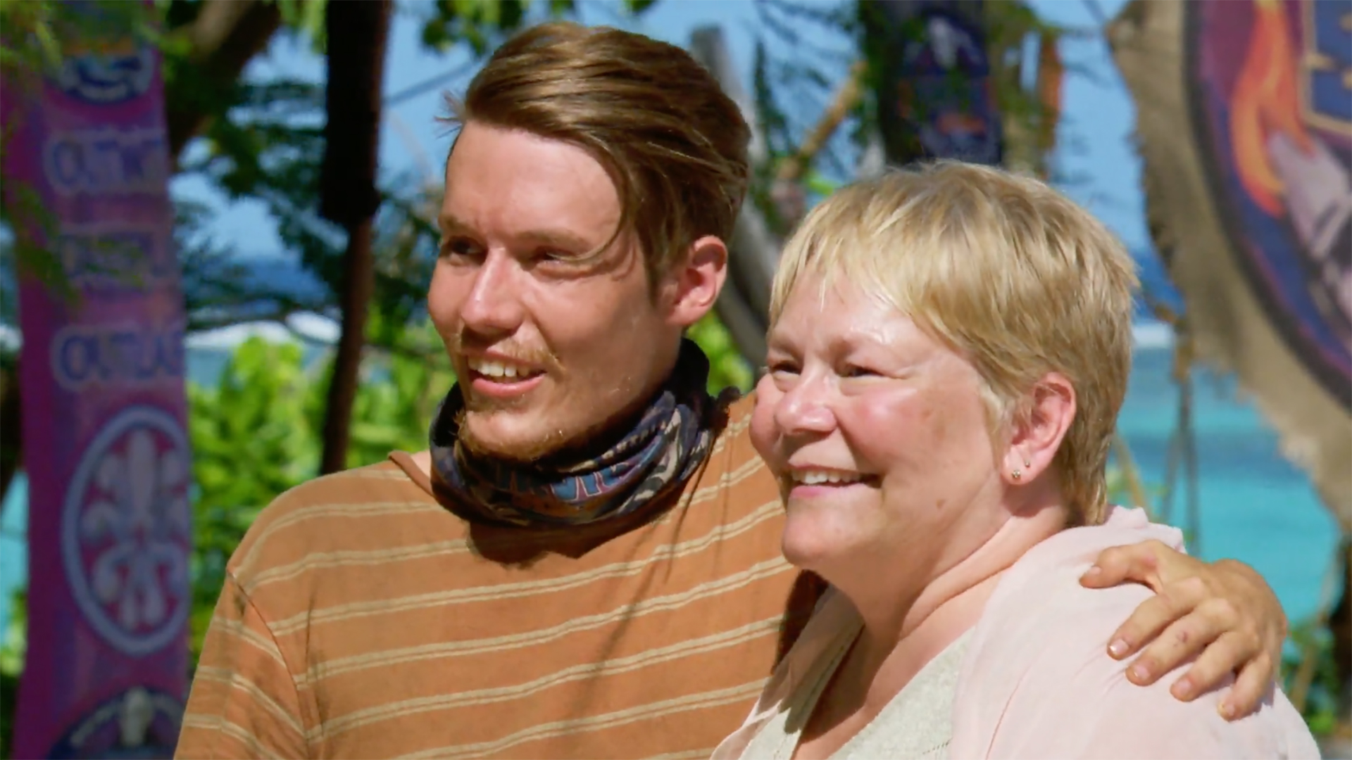 Season 36: Donathan Hurley reunites with his loving aunt.